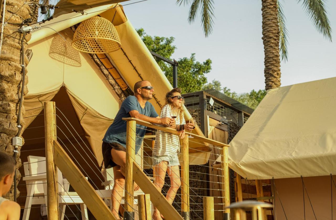 ホテル Sky Glamping Boutique モシャヴ・ラマト エクステリア 写真