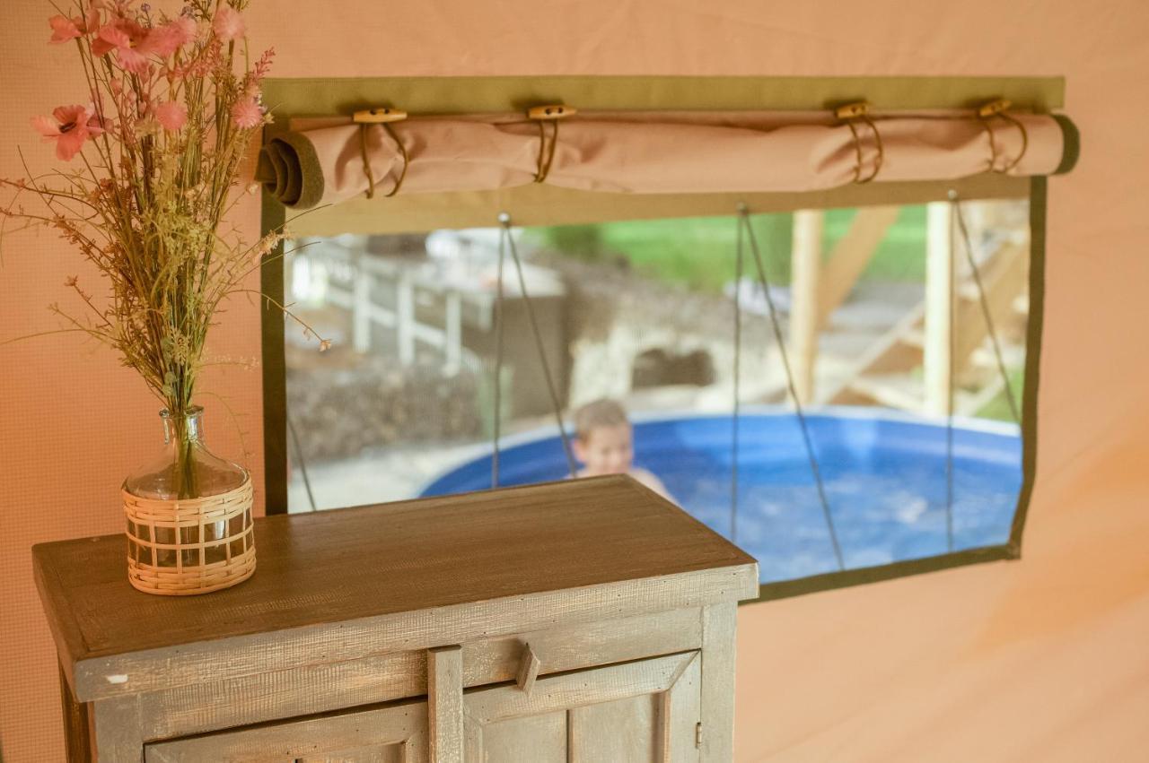 ホテル Sky Glamping Boutique モシャヴ・ラマト エクステリア 写真
