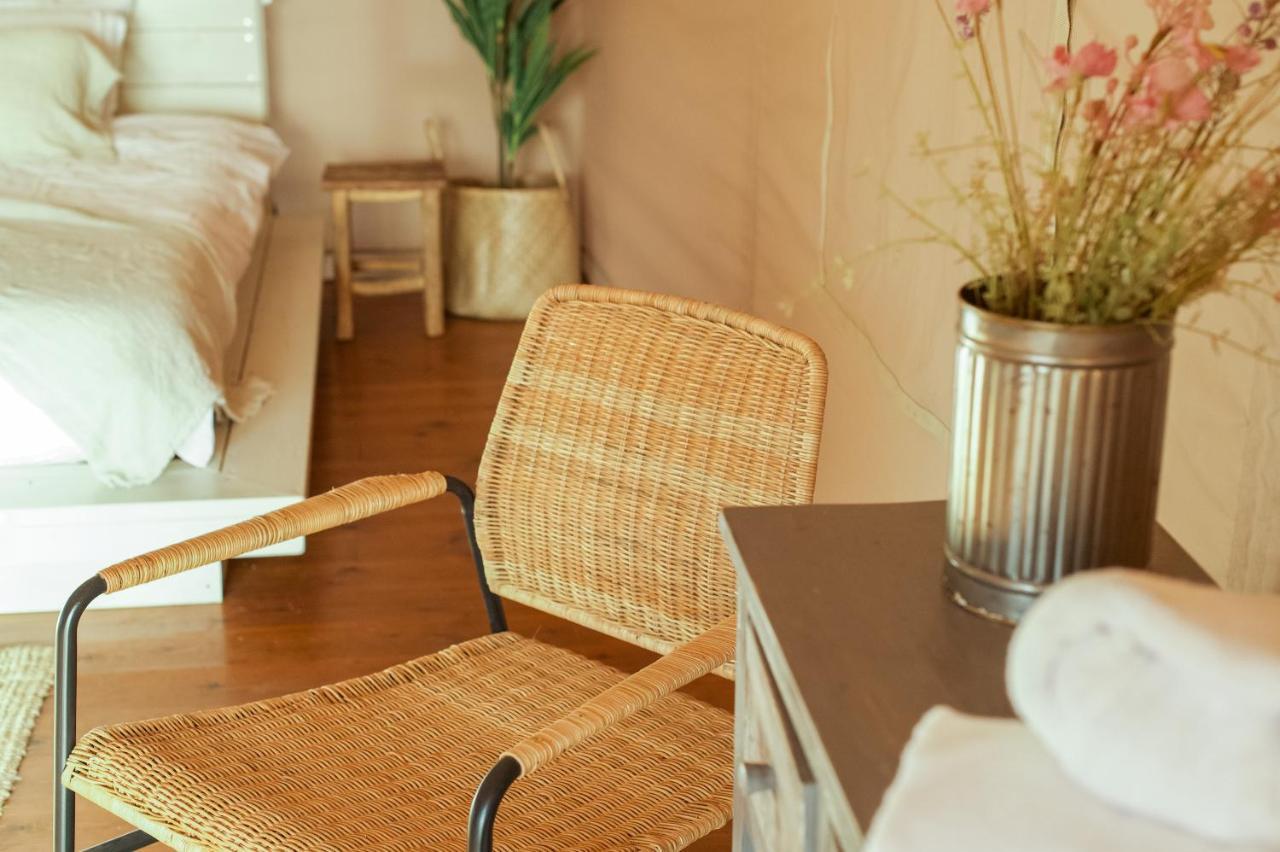 ホテル Sky Glamping Boutique モシャヴ・ラマト エクステリア 写真