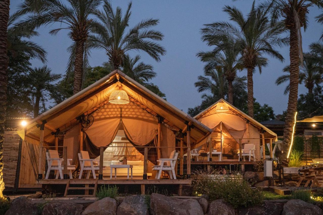 ホテル Sky Glamping Boutique モシャヴ・ラマト エクステリア 写真