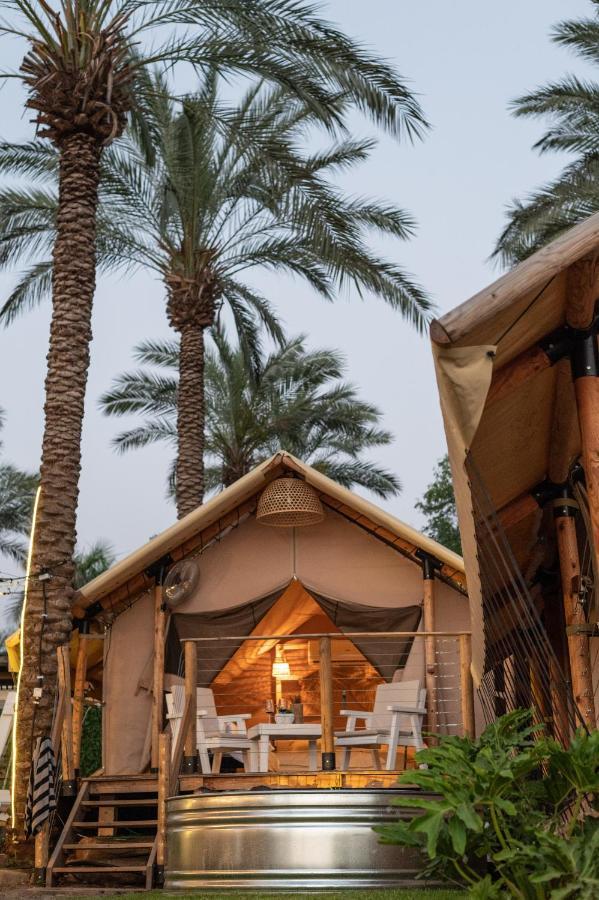 ホテル Sky Glamping Boutique モシャヴ・ラマト エクステリア 写真
